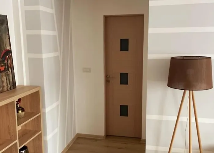 A Unique Ultra-central, Modern דירה